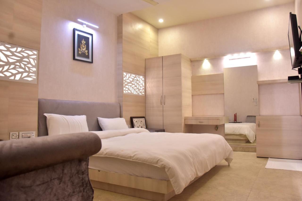 Hotel Mahendra Plaza Hardoi Exterior photo